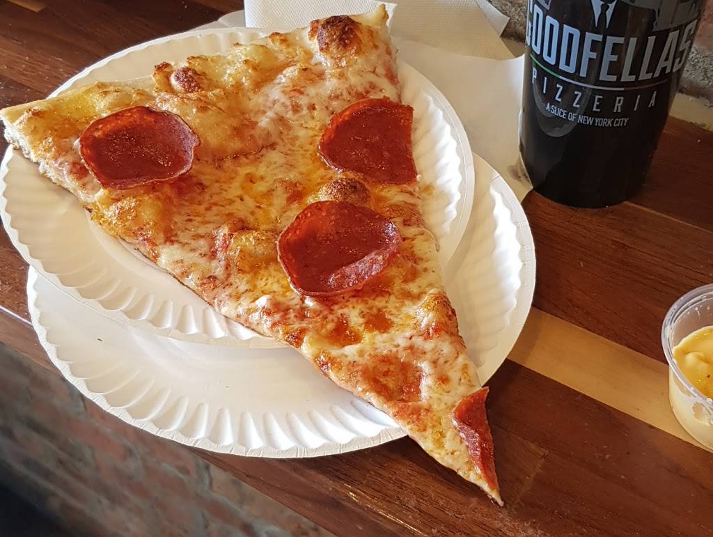 Goodfellas Broad Ripple | restaurant | 914 Broad Ripple Ave, Indianapolis, IN 46220, USA | 3177440491 OR +1 317-744-0491