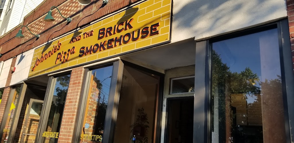 Johnnies Pizza & Wings | meal delivery | 330 Pleasant St, Watertown, MA 02472, USA | 6177448536 OR +1 617-744-8536