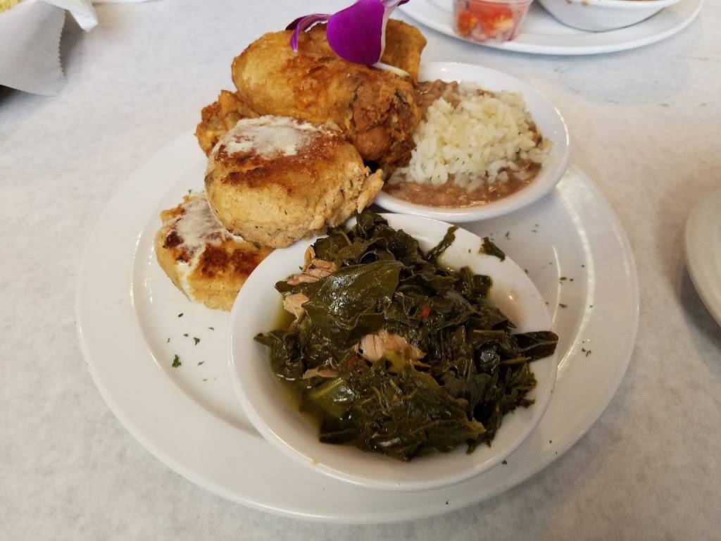 Beans & Cornbread | restaurant | 29508 Northwestern Hwy, Southfield, MI 48034, USA | 2482081680 OR +1 248-208-1680