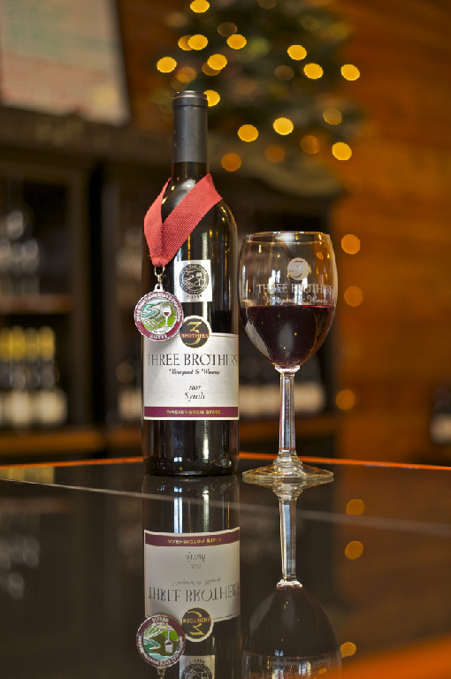Three Brothers Vineyard and Winery | restaurant | 2411 NE 244th St, Ridgefield, WA 98642, USA | 3608872085 OR +1 360-887-2085