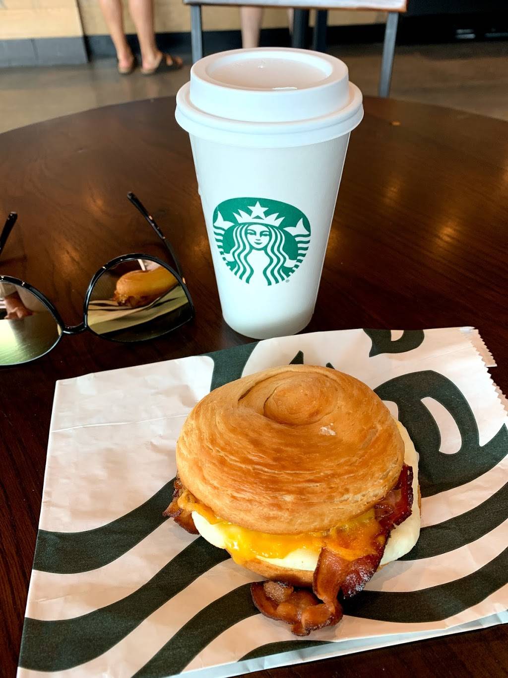 Starbucks | cafe | 2300 Grand Cypress Dr Suite 101, Lutz, FL 33559, USA | 8137438425 OR +1 813-743-8425