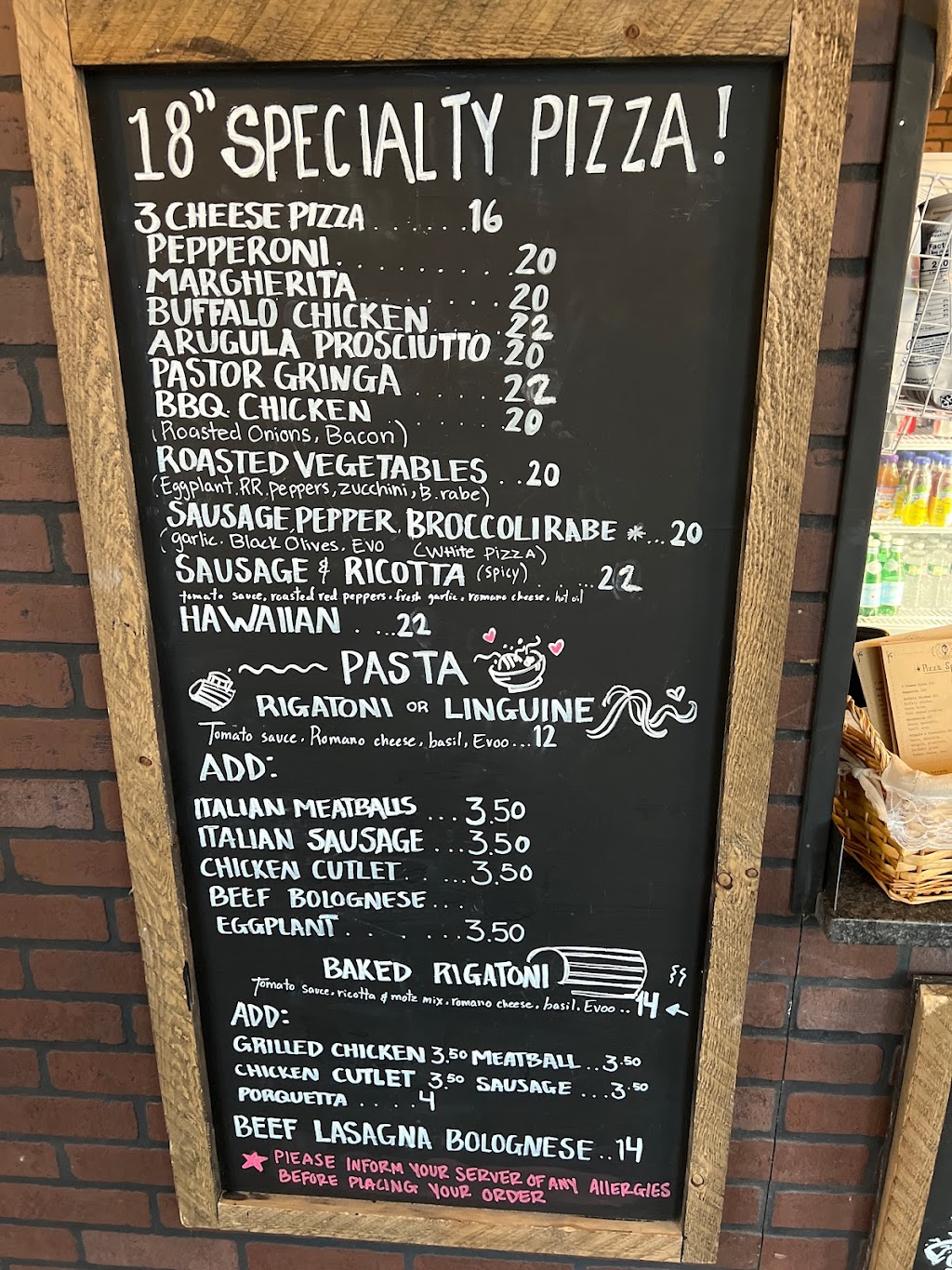 Revere Beach Pizzeria: New York Style Slice | restaurant | 180 Shirley Ave, Revere, MA 02151, USA | 7816293438 OR +1 781-629-3438