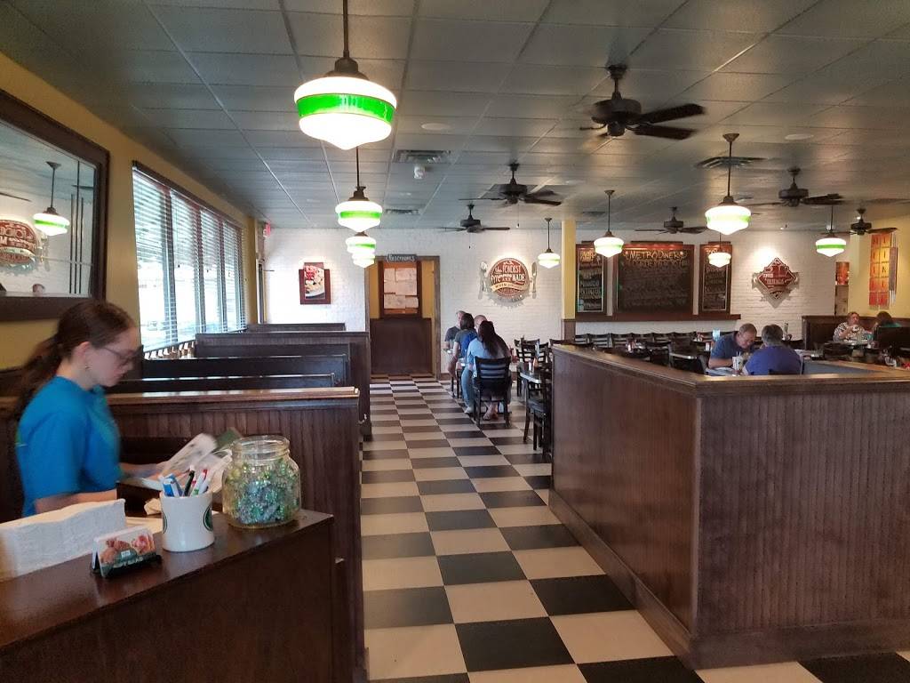 Metro Diner | cafe | 2068 Plank Rd, Fredericksburg, VA 22401, USA | 5406421369 OR +1 540-642-1369