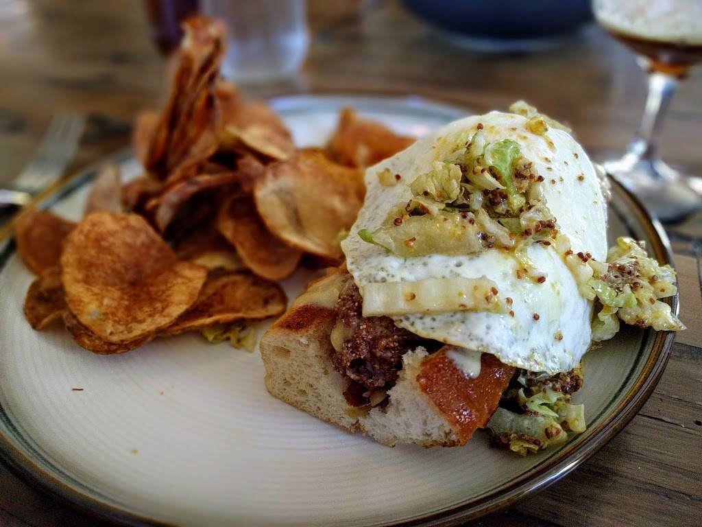 Harolds Cabin | restaurant | 247 Congress St, Charleston, SC 29403, USA | 8437934440 OR +1 843-793-4440