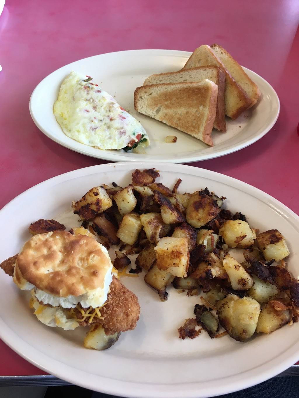 Wynns Diner | restaurant | 604 New Leicester Hwy, Asheville, NC 28806, USA | 8282253772 OR +1 828-225-3772