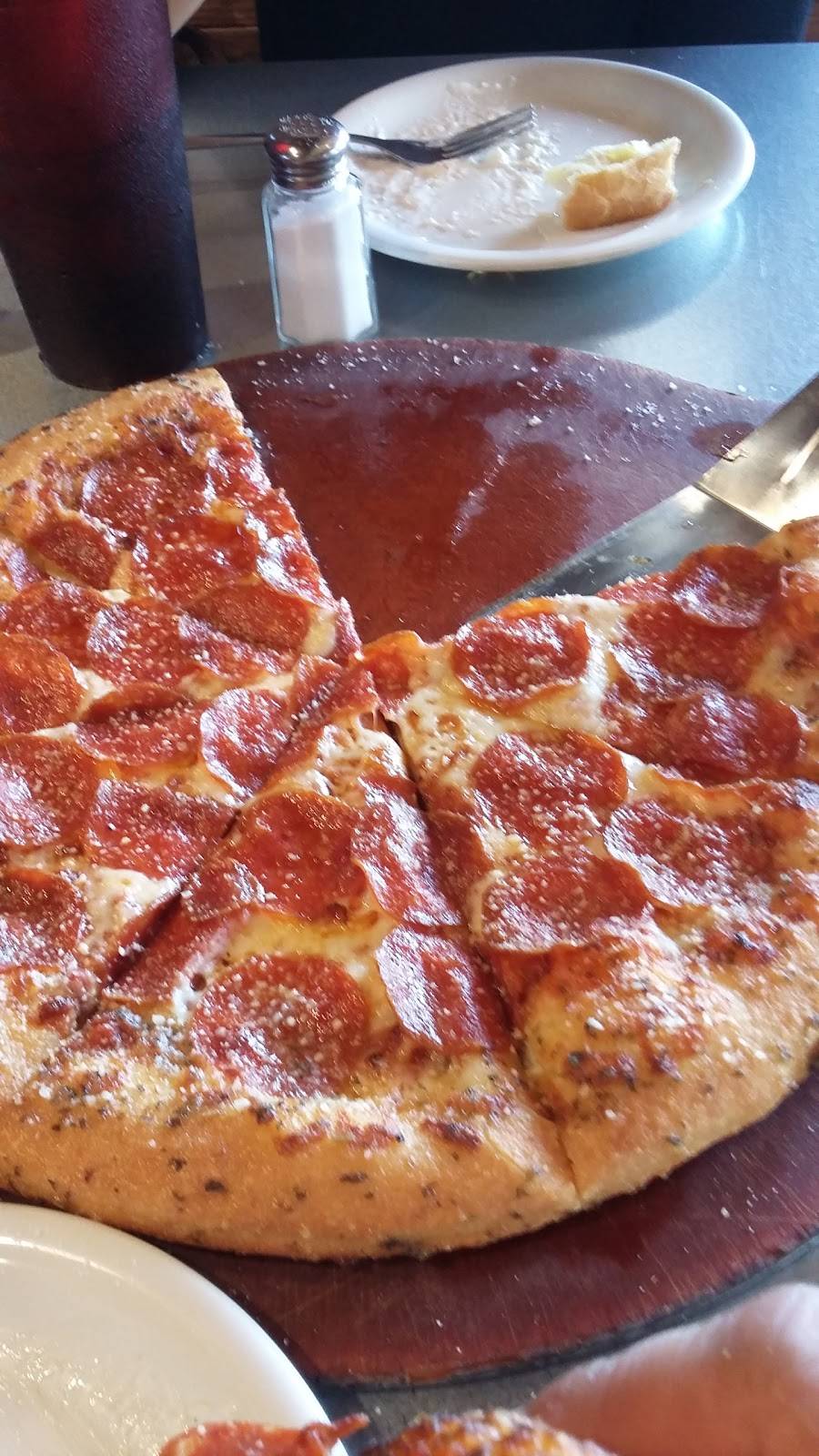 Pizza Hut | restaurant | 2300 Cooper Foster Park Rd, Lorain, OH 44053, USA | 4402829338 OR +1 440-282-9338