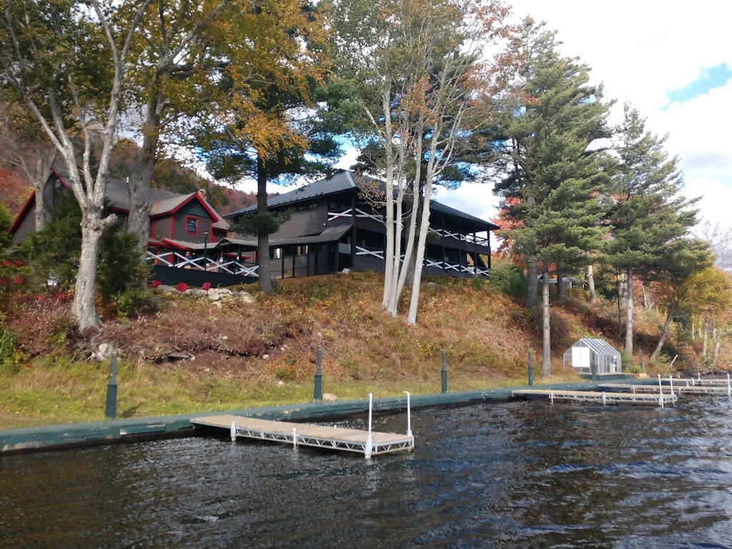 The Lean-to at Great Pines | restaurant | 116 Train Wreck Point Rd, Old Forge, NY 13420, USA | 3153690181 OR +1 315-369-0181