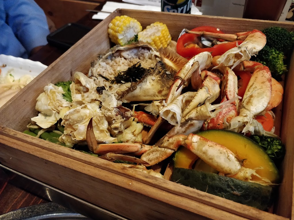 Round Table Grill | restaurant | 3465 W 6th St #50, Los Angeles, CA 90020, USA | 2133841720 OR +1 213-384-1720