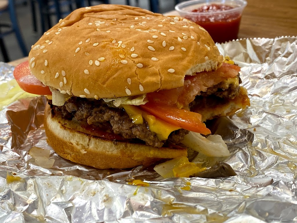 Five Guys | meal takeaway | 12025 Metcalf Ave, Overland Park, KS 66213, USA | 9133451512 OR +1 913-345-1512