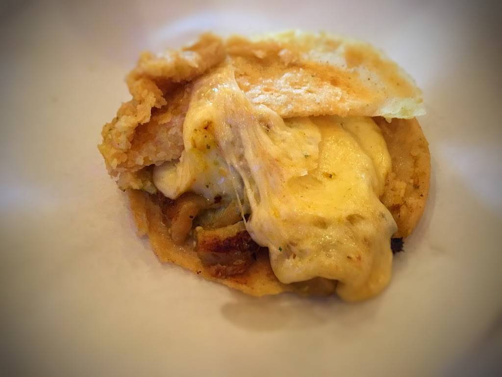 El Puesto | restaurant | 5827 W 16th St, Cicero, IL 60804, USA | 7082228535 OR +1 708-222-8535