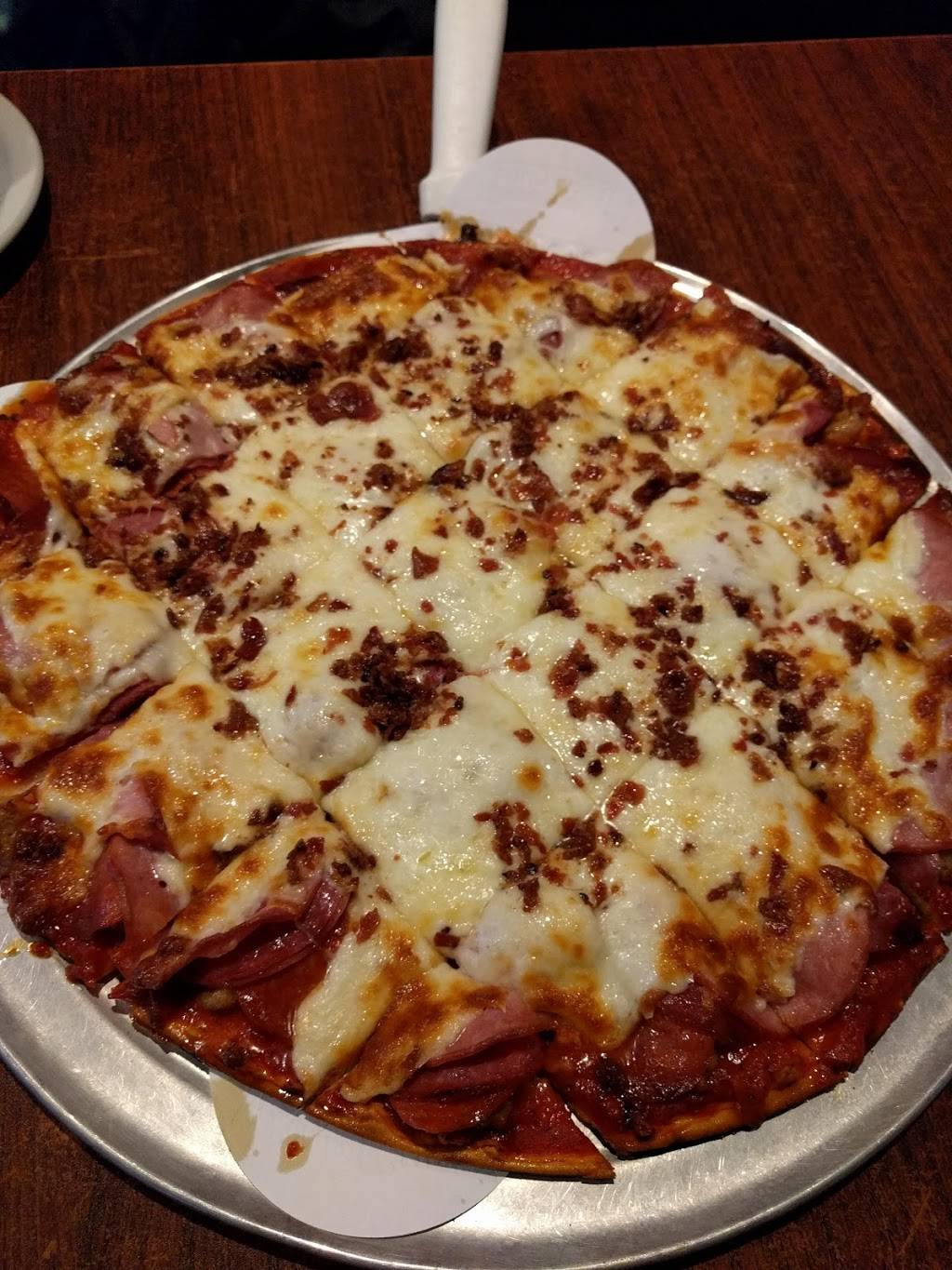 Carbones Pizza & Pub | restaurant | 14550 S Robert Trail, Rosemount, MN 55068, USA | 6513221333 OR +1 651-322-1333