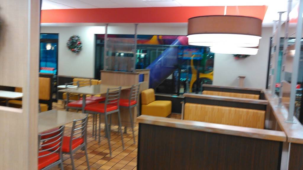 Burger King | restaurant | 5260 Eastern Ave SE, Kentwood, MI 49508, USA | 6165310097 OR +1 616-531-0097