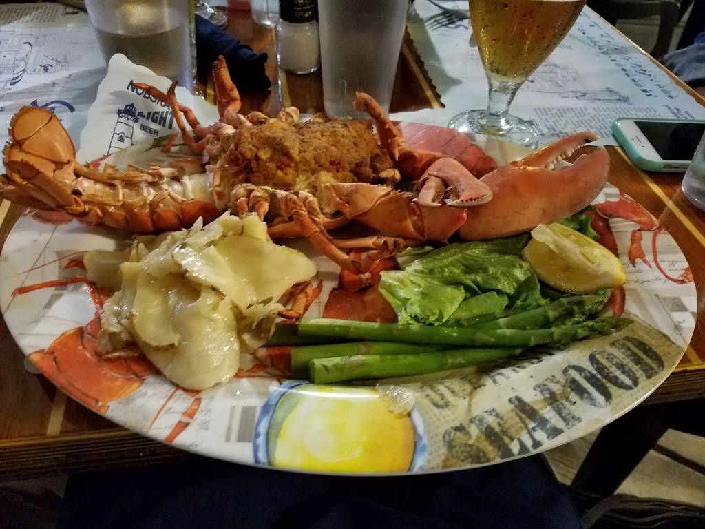 Shuckers | restaurant | 91 Water St A, Woods Hole, MA 02543, USA | 5085403850 OR +1 508-540-3850