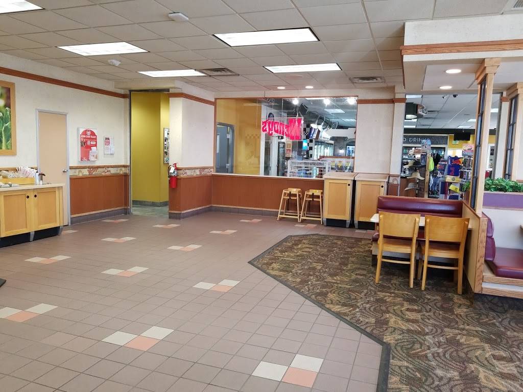 Wendys | restaurant | 1750 W 2700 N, Farr West, UT 84404, USA | 8017379686 OR +1 801-737-9686