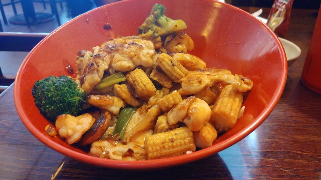 Hot Bowl | restaurant | 322 US-80, Clinton, MS 39056, USA | 6014884545 OR +1 601-488-4545