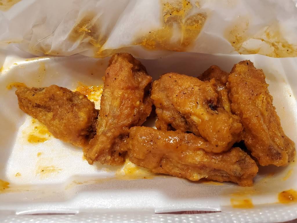 Wings and seafood | restaurant | 2812 Spring Ave SW suite B, Decatur, AL 35603, USA | 2566864353 OR +1 256-686-4353