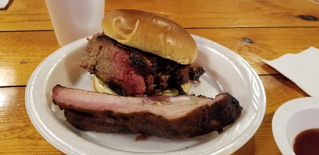 Cherokee Strip BBQ | restaurant | 235 S Perkins Rd, Stillwater, OK 74074, USA | 4053772244 OR +1 405-377-2244