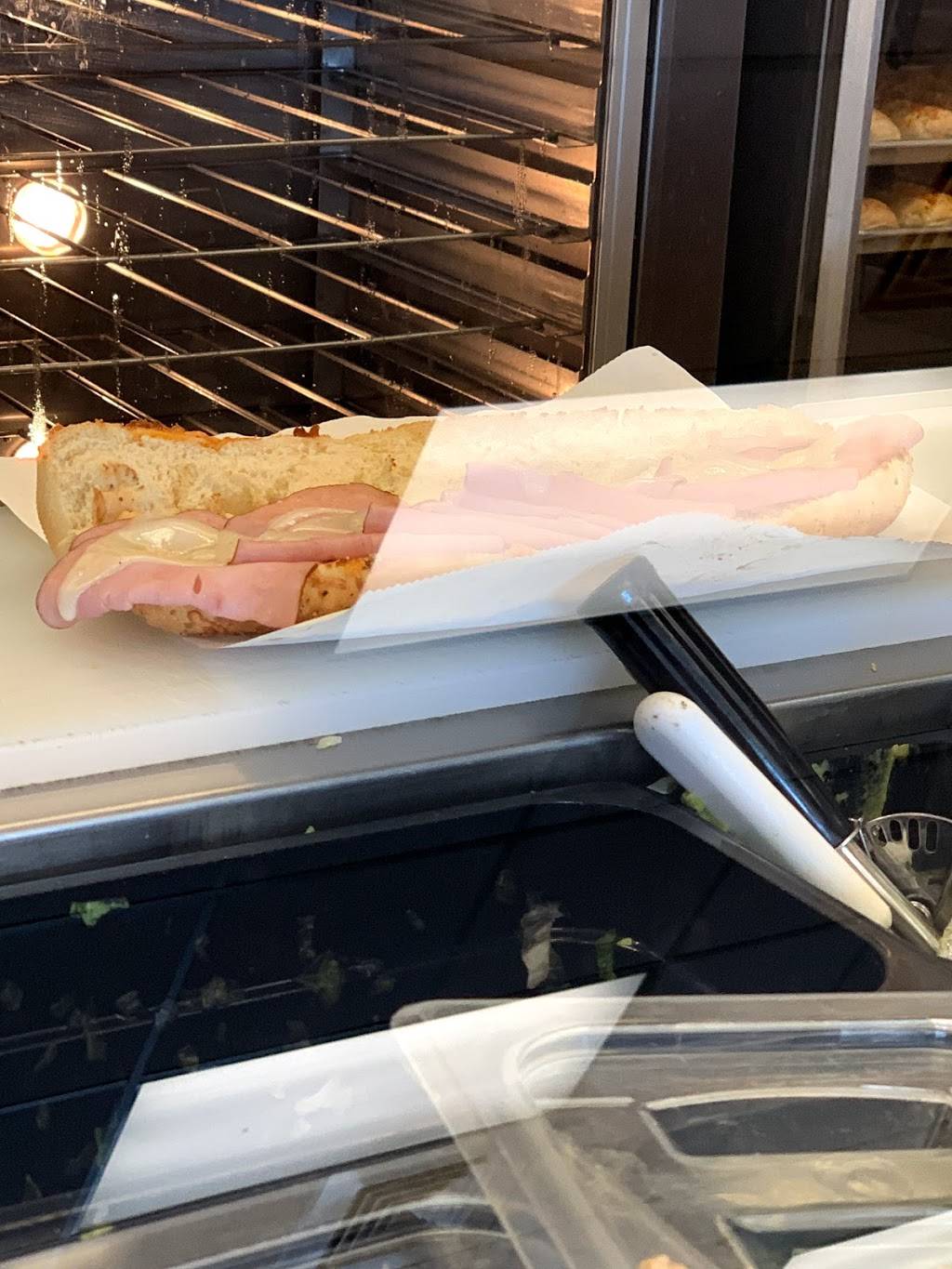 Subway | restaurant | 421 Atlantic St, Dover, DE 19902, USA | 3028573885 OR +1 302-857-3885