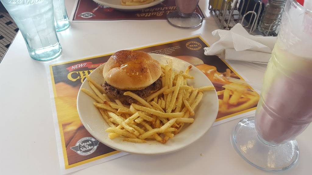 Steak n Shake | restaurant | 10625 E US Hwy 36, Avon, IN 46123, USA | 3172710402 OR +1 317-271-0402