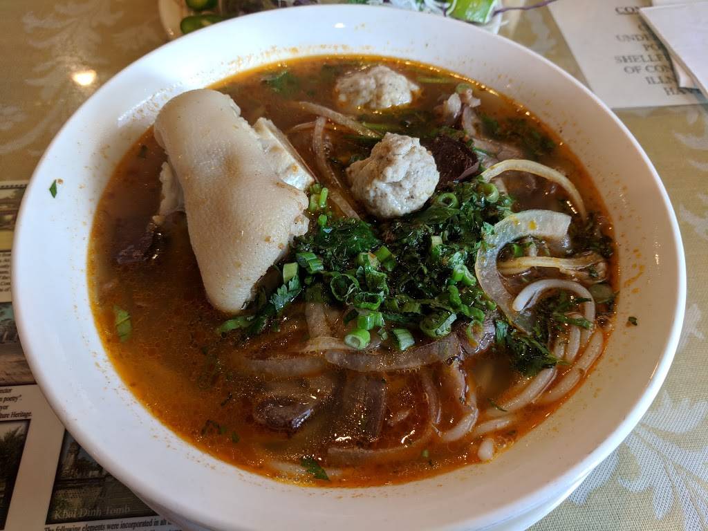 Song Huong | restaurant | 4034 W Waters Ave, Tampa, FL 33614, USA | 8138809676 OR +1 813-880-9676