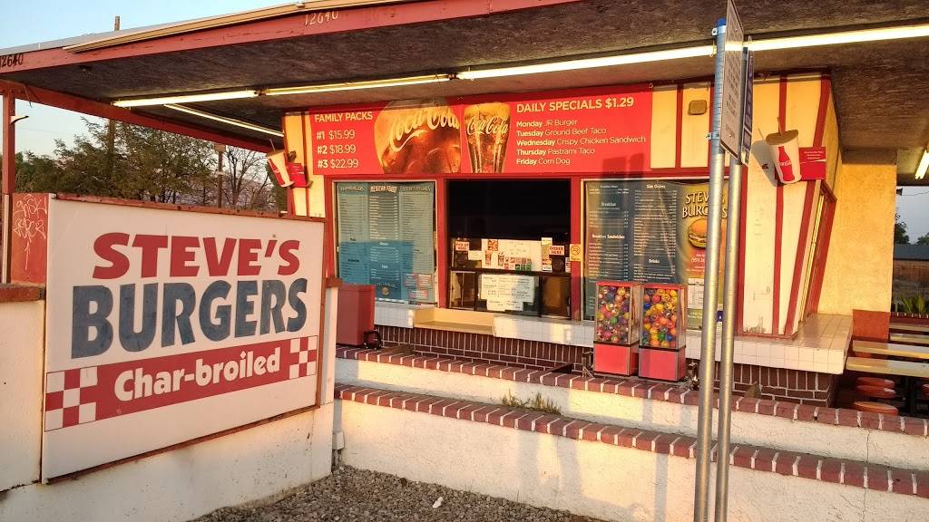 Steves Burgers | restaurant | 12640 Heacock St, Moreno Valley, CA 92553, USA | 9512430924 OR +1 951-243-0924