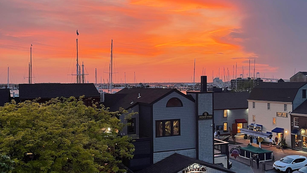 Restaurant Rivalry | restaurant | 41 Bowens Wharf, Newport, RI 02840, USA | 4016195672 OR +1 401-619-5672