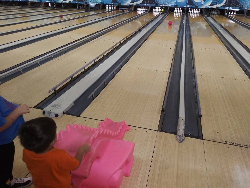 Petro Bowl | night club | 630 Petro Point Dr, Lake Charles, LA 70607, USA | 3374777554 OR +1 337-477-7554