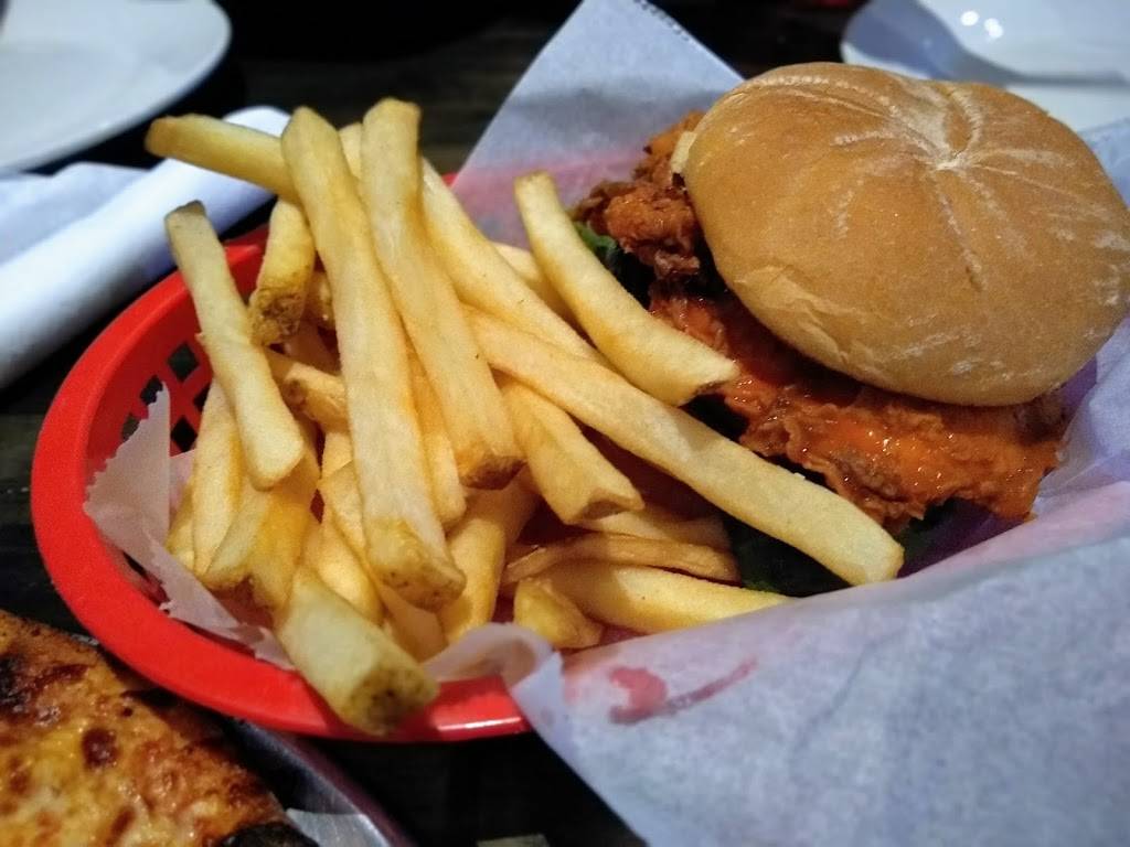 Rock N’ Coal Pizza | restaurant | 1 Milliston Rd, Millis, MA 02054, USA | 5083764000 OR +1 508-376-4000