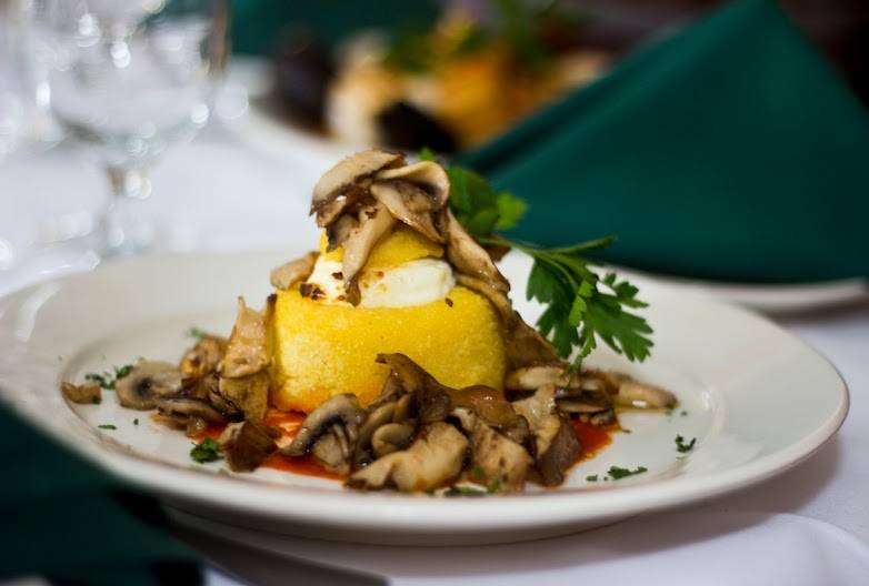 Four Seasons Trattoria | meal takeaway | 1077 MA-28, South Yarmouth, MA 02664, USA | 5087606600 OR +1 508-760-6600