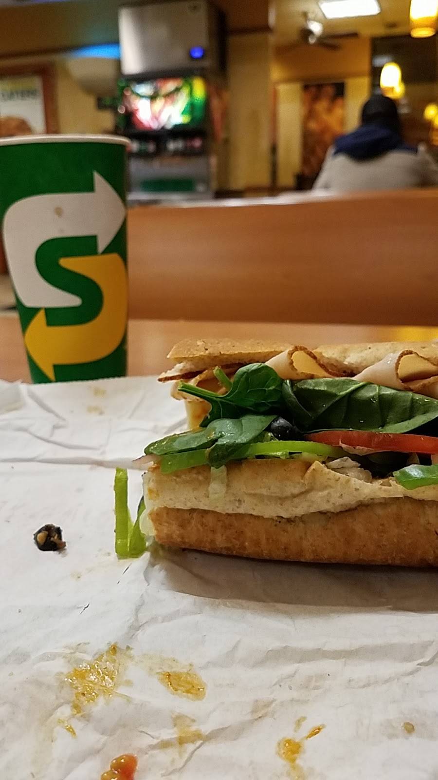Subway | meal takeaway | 5480 W Amelia Earhart Dr, Salt Lake City, UT 84116, USA | 8015192200 OR +1 801-519-2200