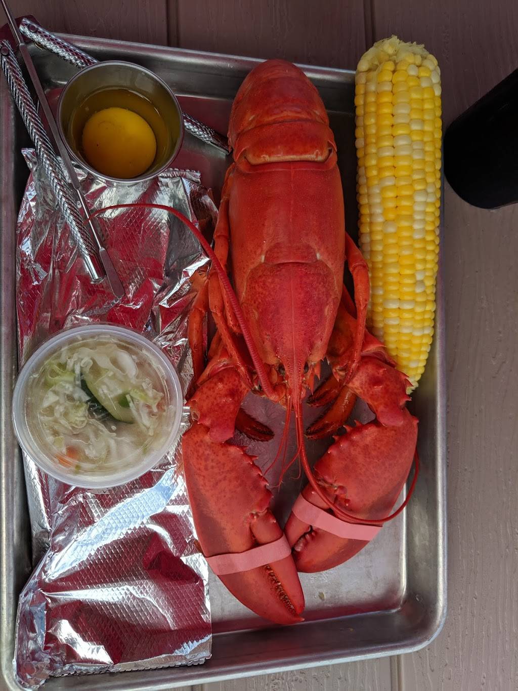 Perrys Lobster Shack | restaurant | 1076 Newbury Neck Rd, Surry, ME 04684, USA | 2076671955 OR +1 207-667-1955