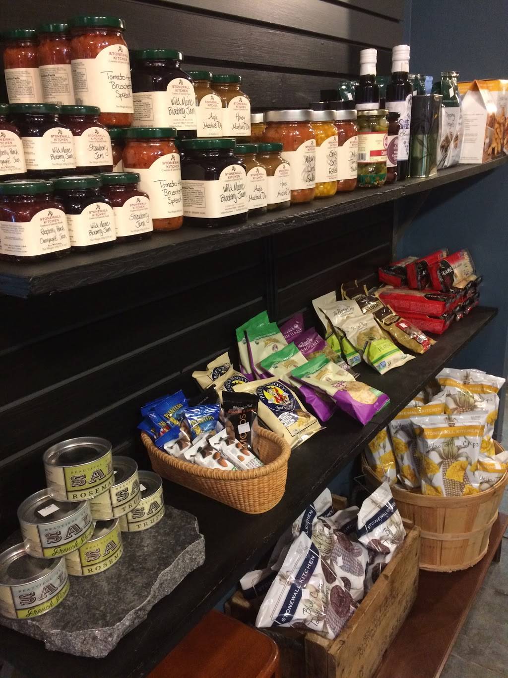 The Ogunquit Wine Cellar | restaurant | 59 Shore Rd, Ogunquit, ME 03907, USA | 2072169075 OR +1 207-216-9075