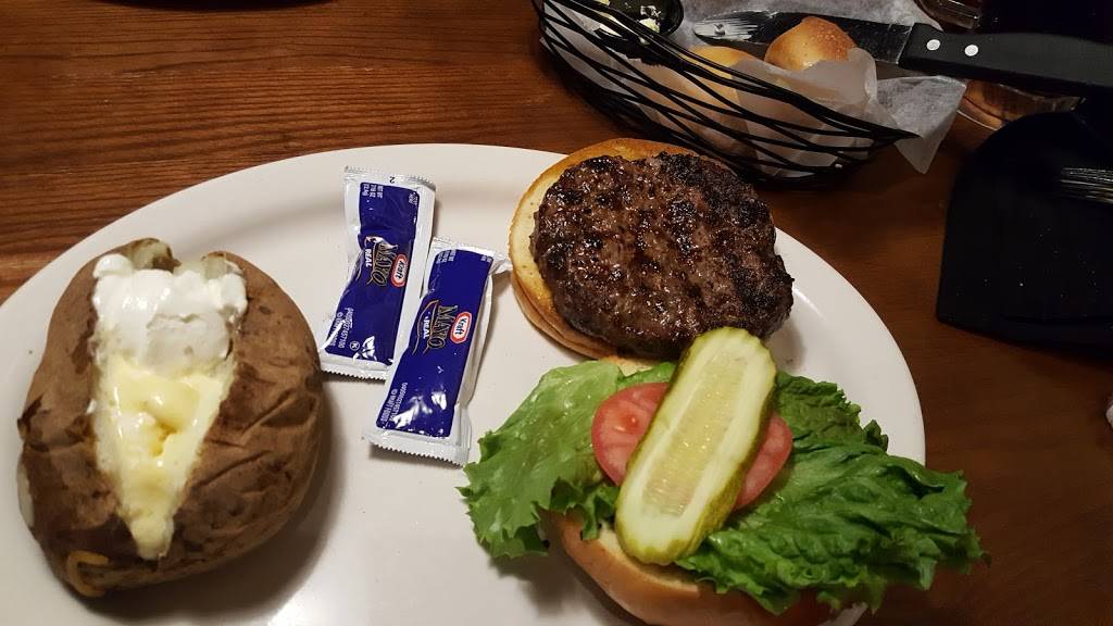 Coltons Steak House & Grill | restaurant | 1635 Aroy Dr, Washington, MO 63090, USA | 6364320006 OR +1 636-432-0006