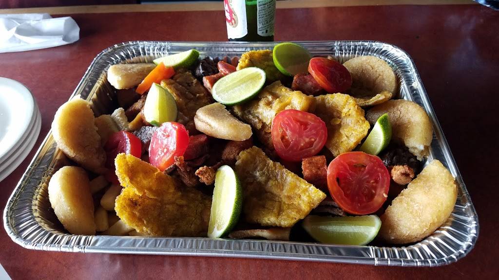 El Punto Latino Restaurant and Bar | restaurant | 2862 Gulf to Bay Blvd, Clearwater, FL 33759, USA | 7277545509 OR +1 727-754-5509