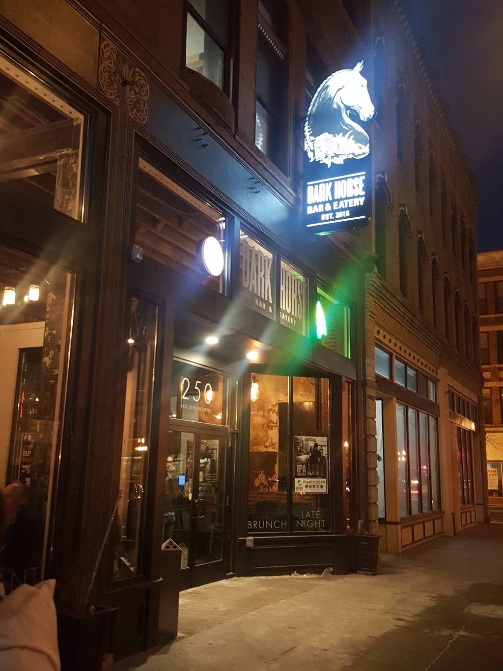 Dark Horse Bar & Eatery | restaurant | 250 E 7th St, St Paul, MN 55101, USA | 6513137960 OR +1 651-313-7960