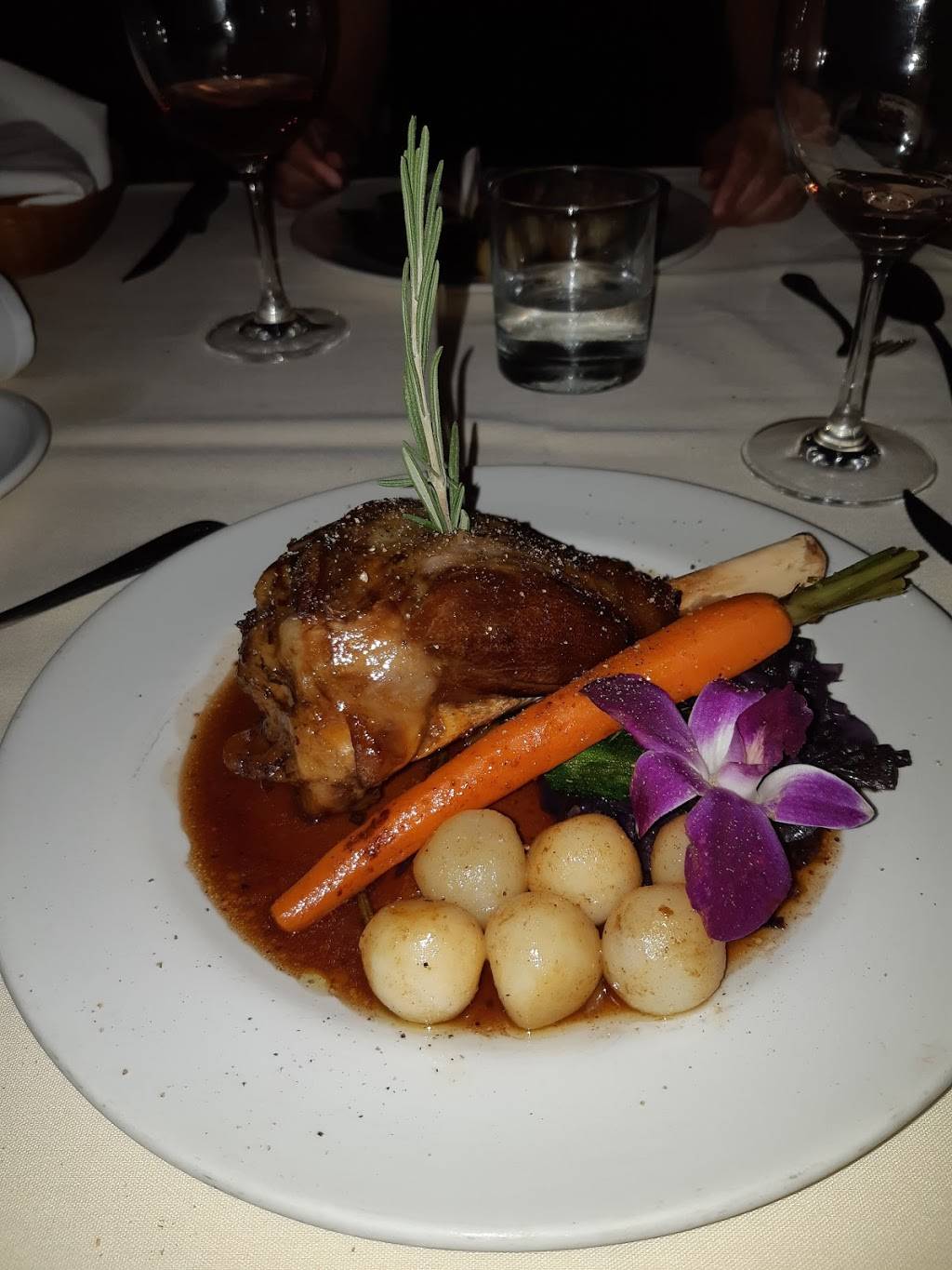 La Plume Blanche | restaurant | 113 Rue Dumont, Vaudreuil-Dorion, QC J7V 1W9, Canada | 4504247744 OR +1 450-424-7744