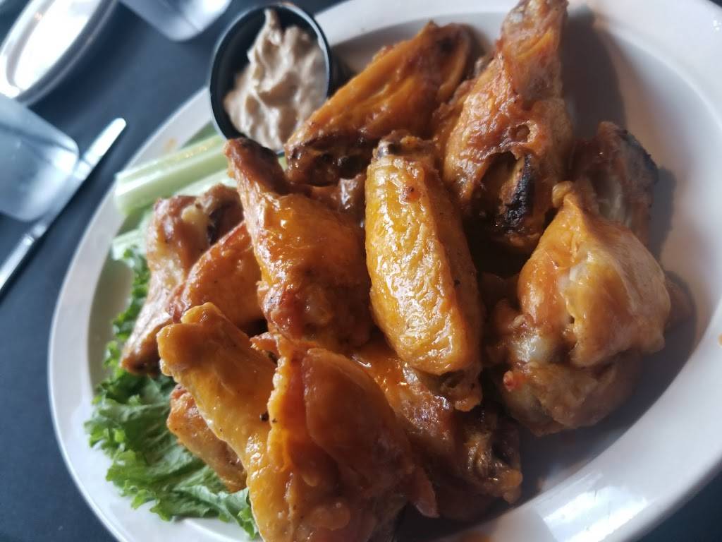 Schnitz Ada Grill | meal takeaway | 597 Ada Dr SE, Ada, MI 49301, USA | 6166824660 OR +1 616-682-4660