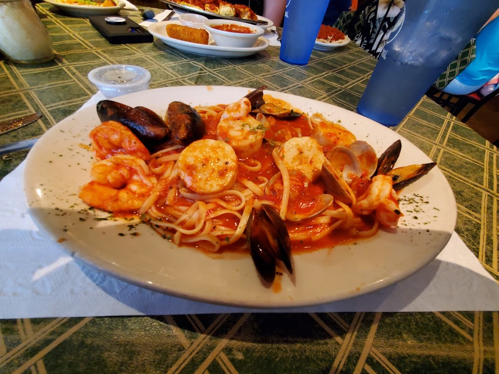 Francos Italian Restaurant | restaurant | 523 E Gregory St, Pensacola, FL 32502, USA | 8504339200 OR +1 850-433-9200