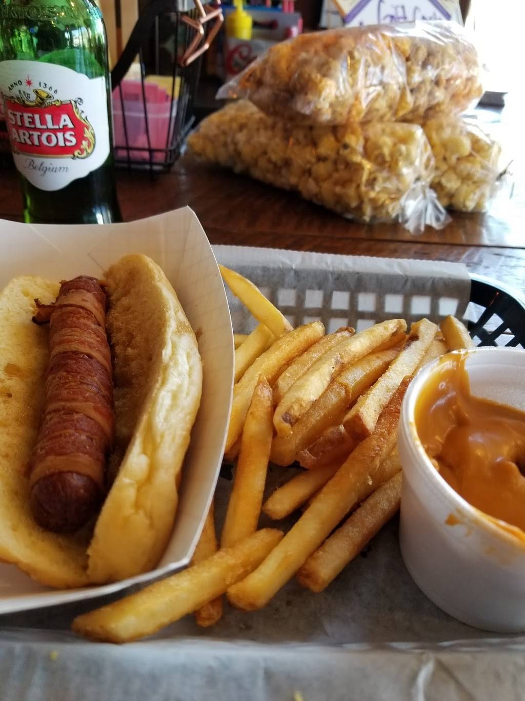 Dirty Dogz Hot Dogs | restaurant | 3720 Monticello Ct, OFallon, MO 63304, USA | 6362441132 OR +1 636-244-1132