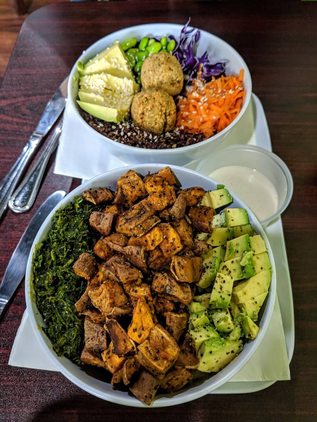 Tivoni | restaurant | 805A Rohrerstown Rd, Lancaster, PA 17601, USA | 7179477452 OR +1 717-947-7452