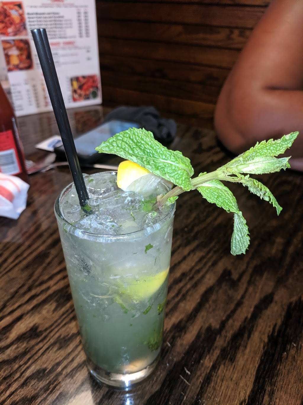 J&C Seafood | restaurant | 1944 Hoover Ct, Hoover, AL 35226, USA | 2055185699 OR +1 205-518-5699