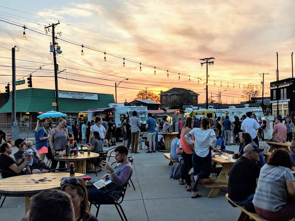 Central Filling Station | restaurant | 900 N Central St, Knoxville, TN 37917, USA | 8653334982 OR +1 865-333-4982