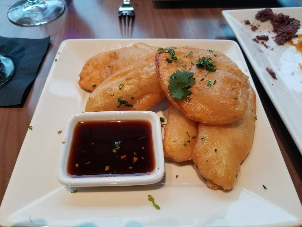 Eno Vino Downtown | restaurant | 1 N Webster St, Madison, WI 53703, USA | 6084550663 OR +1 608-455-0663