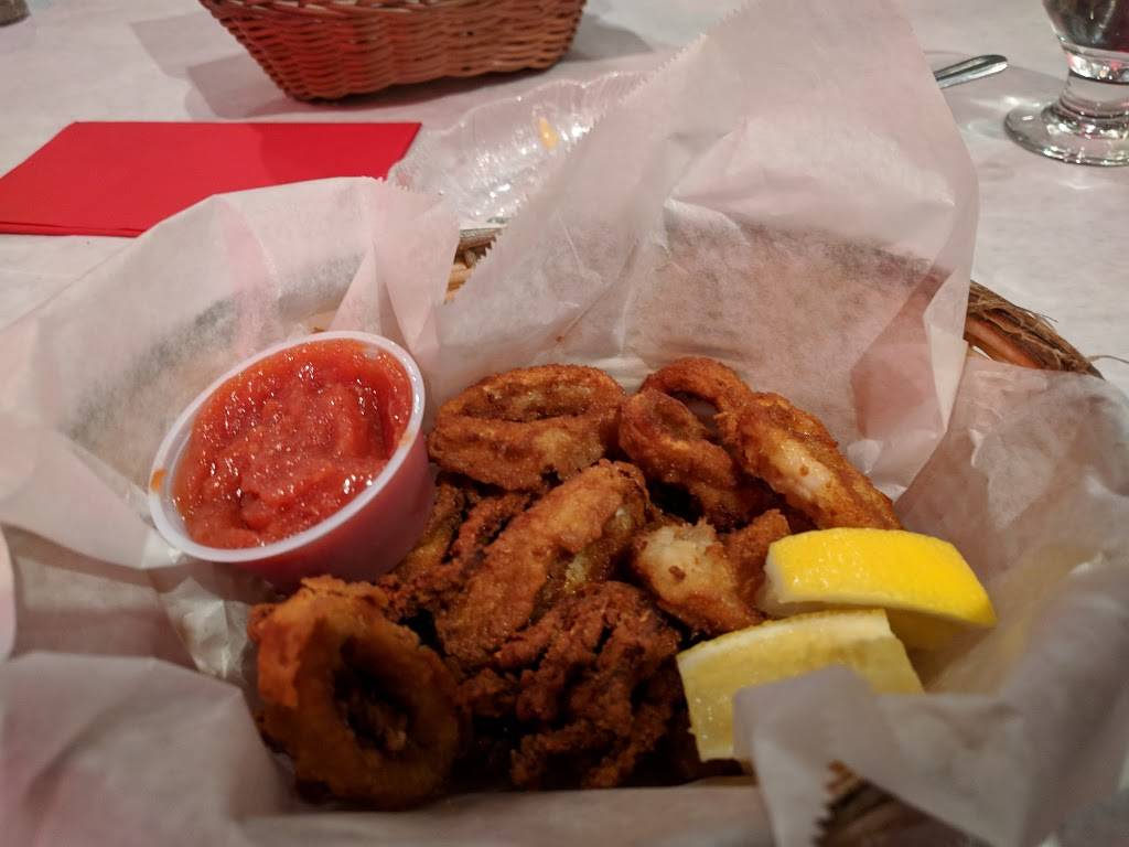 Villa D Carlo | restaurant | 5140 6th Ave, Kenosha, WI 53140, USA | 2626543932 OR +1 262-654-3932