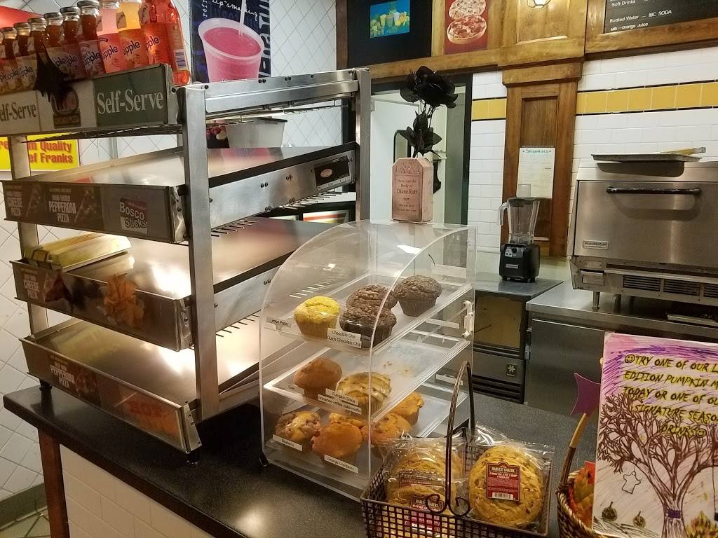 Uno Pizzeria & Grill | restaurant | 20 Centre Dr, Central Valley, NY 10917, USA | 8457836560 OR +1 845-783-6560