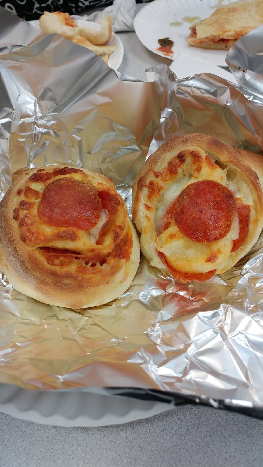 Corner Pizza | restaurant | 3399 Jerome Ave, Bronx, NY 10467, USA | 7186531525 OR +1 718-653-1525