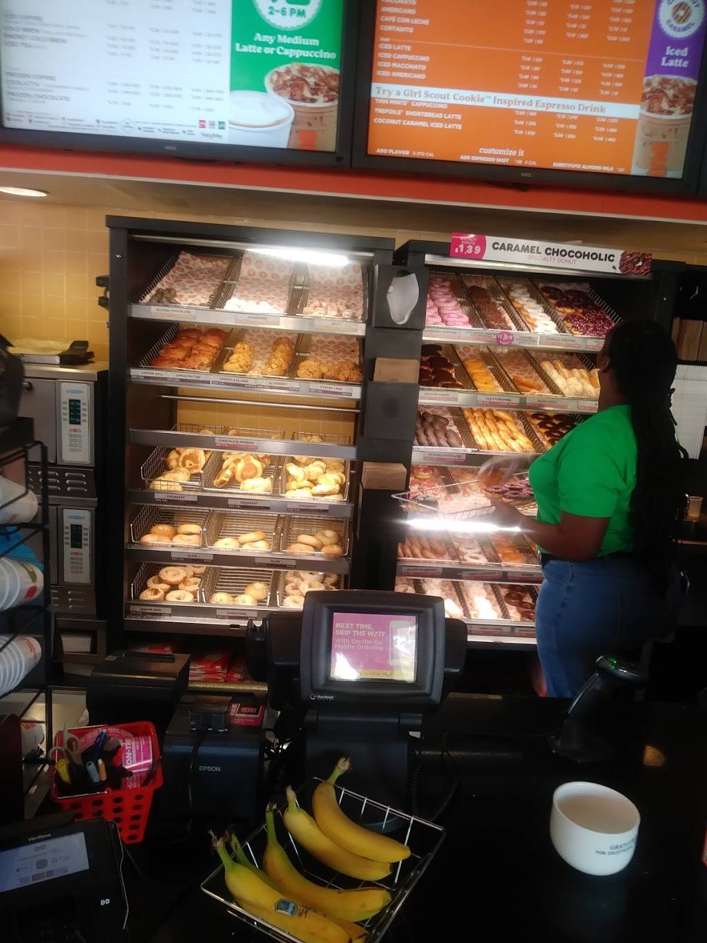 Dunkin | bakery | 2609 N Dixie Hwy Bay #5, Wilton Manors, FL 33305, USA | 9545614171 OR +1 954-561-4171