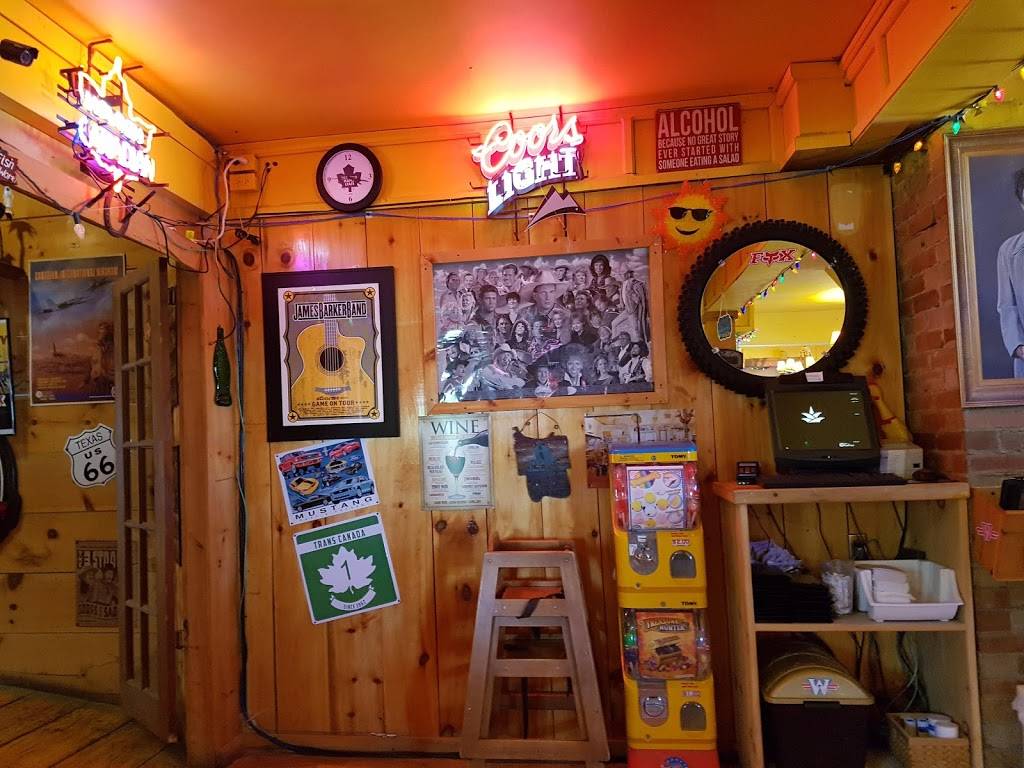 Wild Wing | restaurant | ON-12 &, Concession Rd 3, Brechin, ON L0K 1B0, Canada | 7054840202 OR +1 705-484-0202