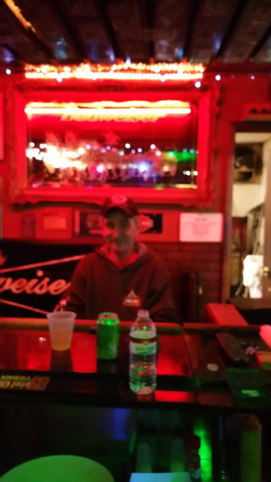 Camden Whiskey Bar | restaurant | 42 E Central Ave, Camden, OH 45311, USA | 9374525581 OR +1 937-452-5581