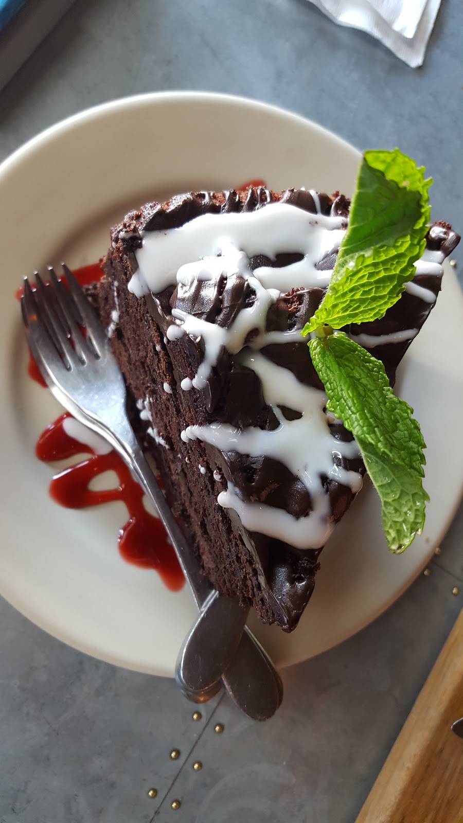 Iron Star Urban Barbecue | restaurant | 3700 N Shartel Ave, Oklahoma City, OK 73118, USA | 4055245925 OR +1 405-524-5925